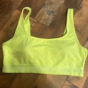 Victoria’s Secret Pink ultimate sport bra